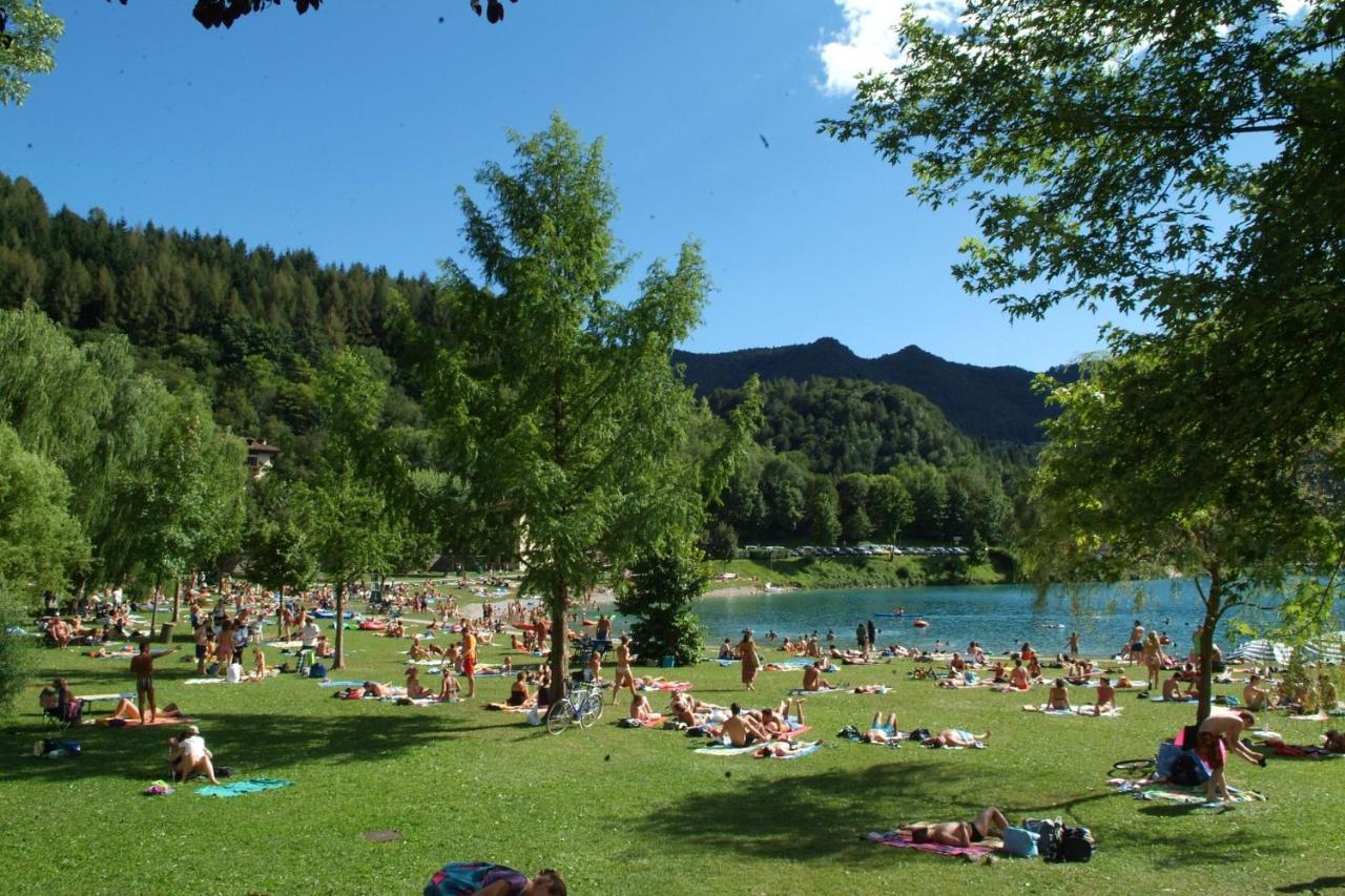 Family Wellness Camping Al Sole Molina di Ledro Extérieur photo