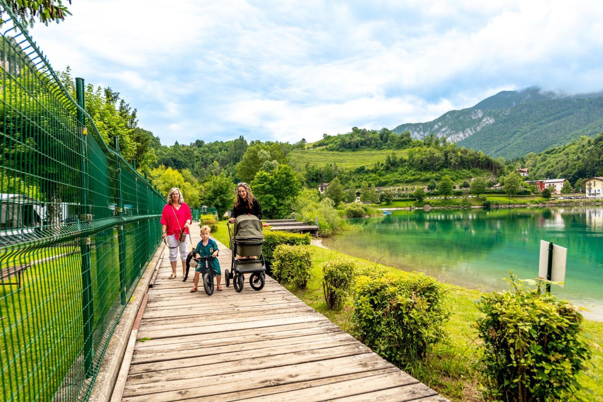 Family Wellness Camping Al Sole Molina di Ledro Extérieur photo